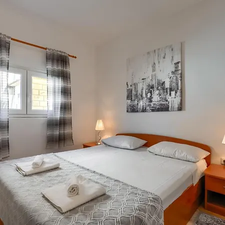Rozza Pia Apartman