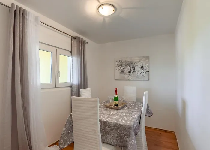 Rozza Pia Appartement *