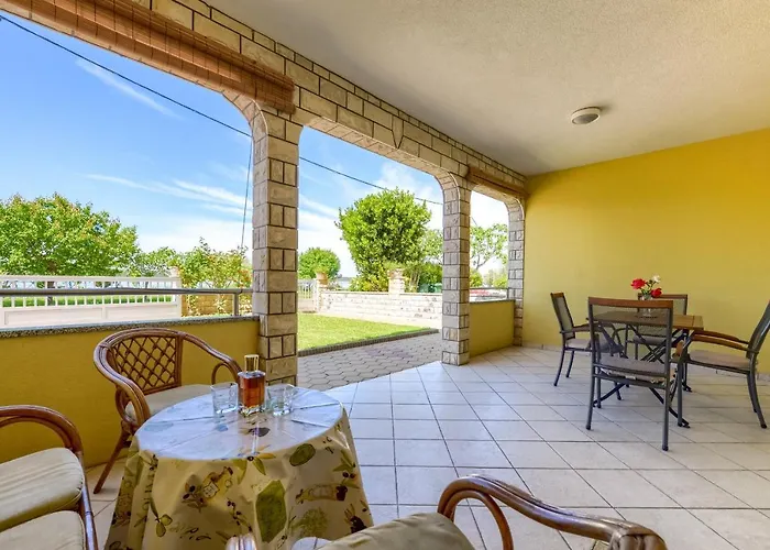 Apartment Rozza Pia *